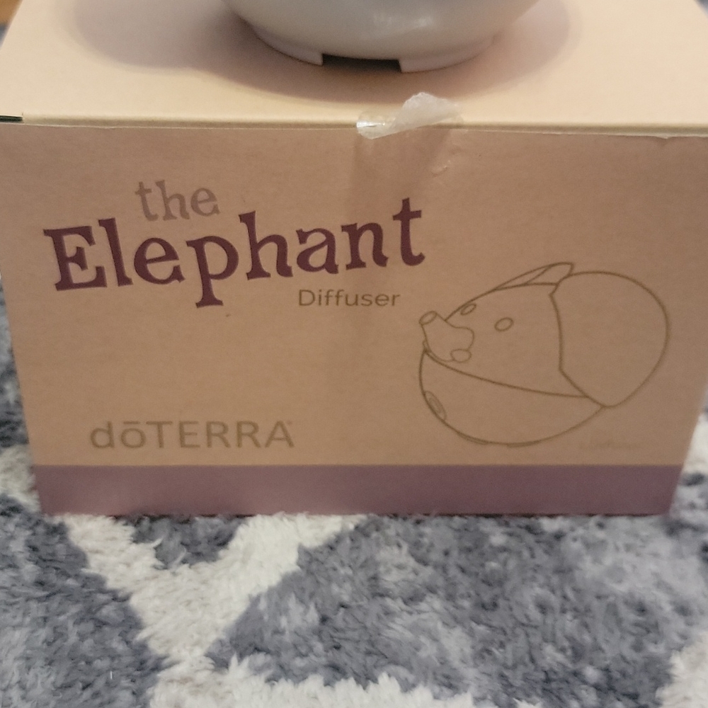 Doterra elephant diffuser - Picture 3 of 4